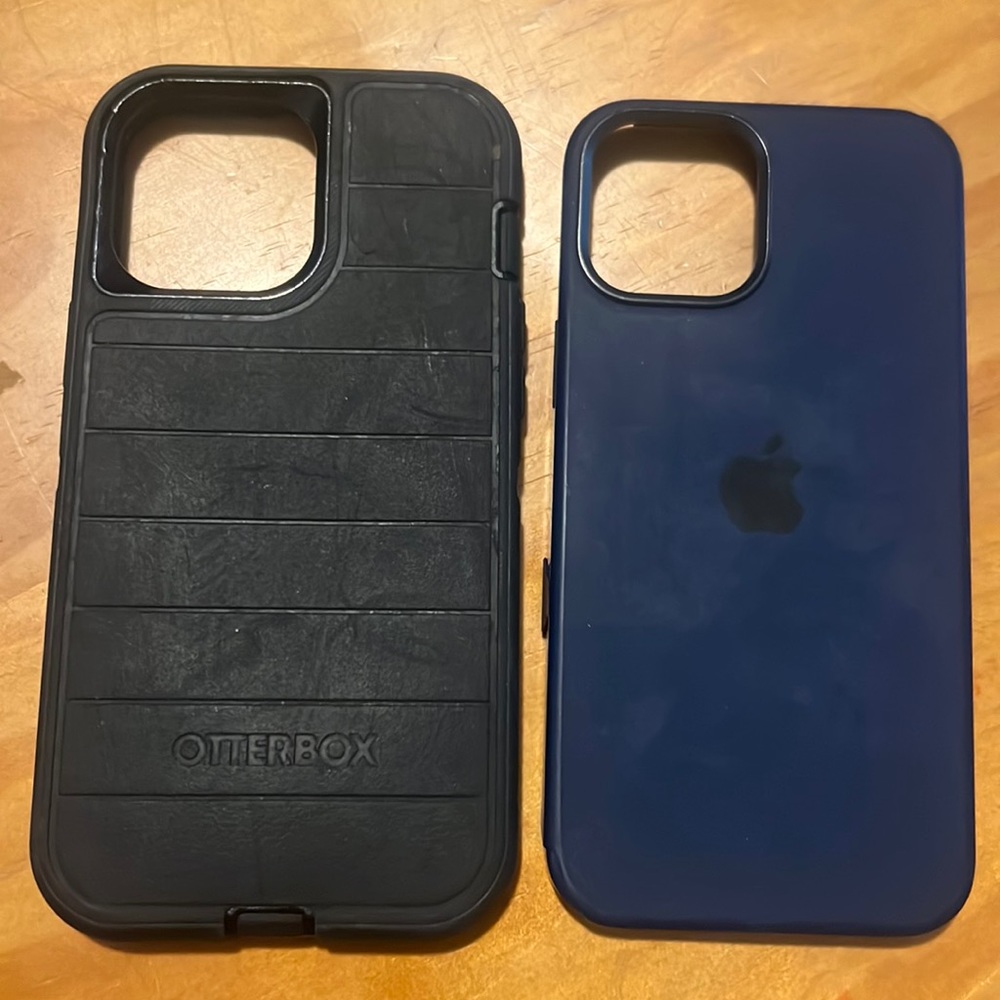 iPhone 13 Pro Max case bundle - Picture 1 of 5